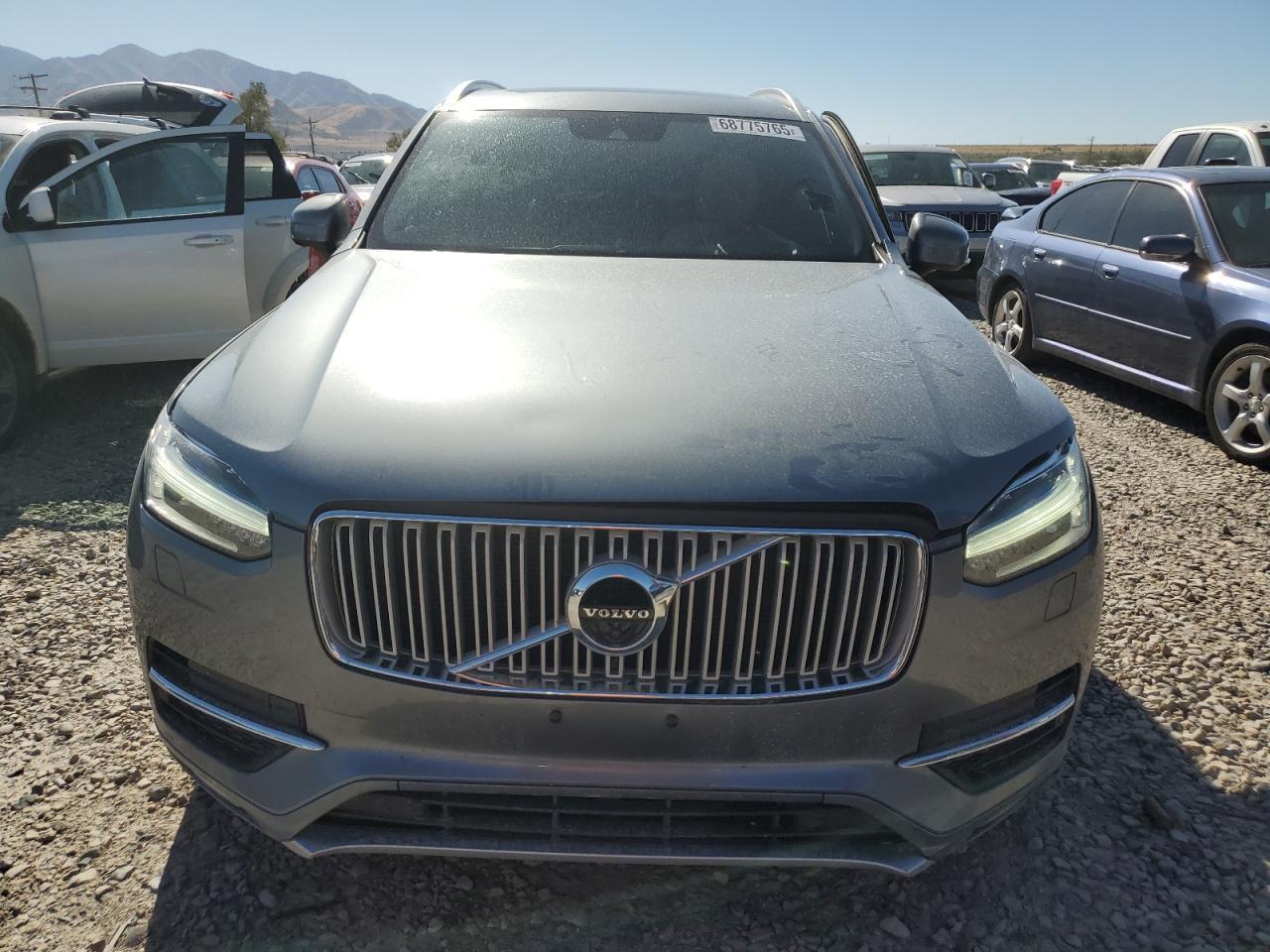 2019 VOLVO XC90