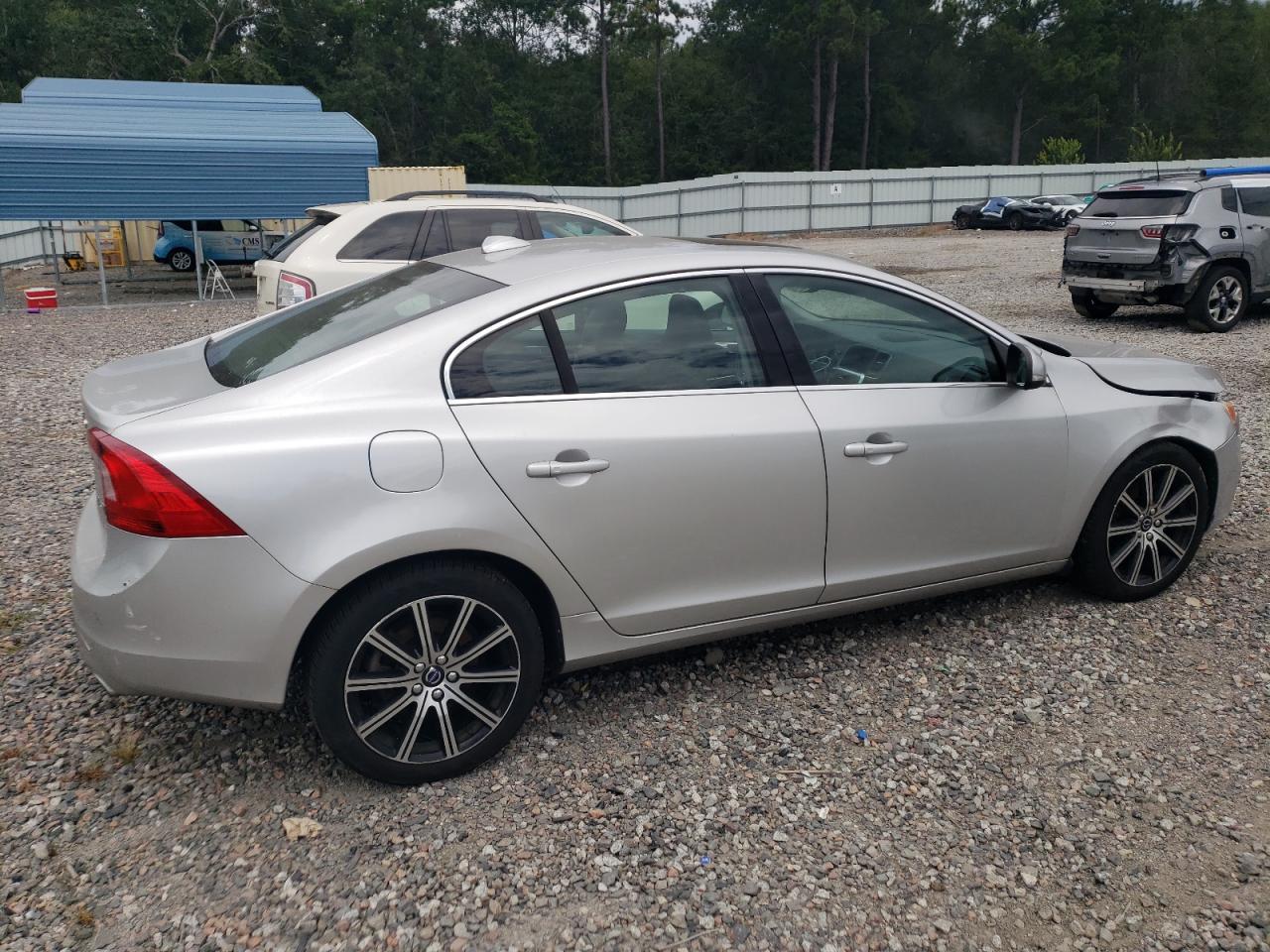 2018 VOLVO S60