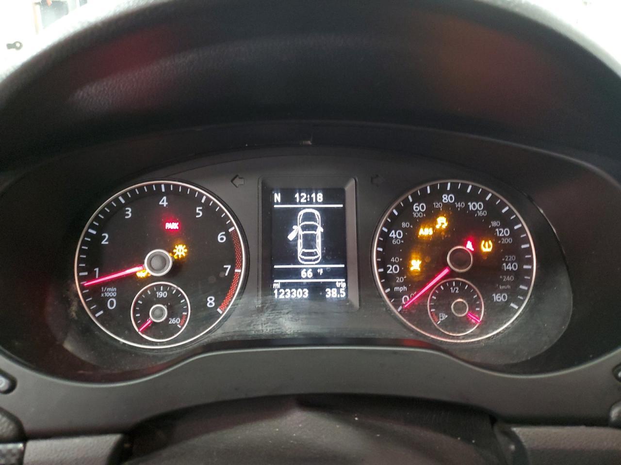 2014 VOLKSWAGEN JETTA