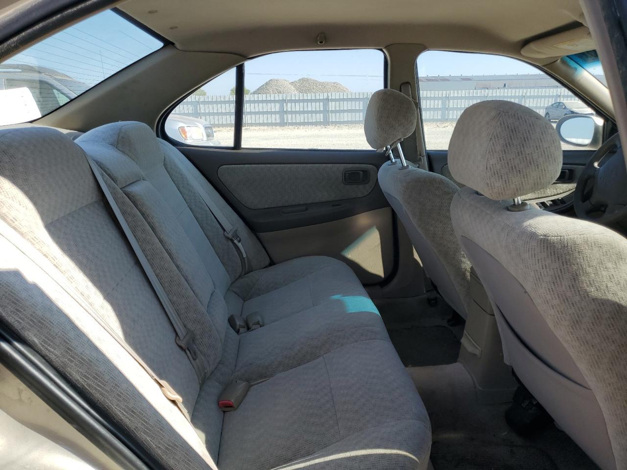 2001 NISSAN ALTIMA