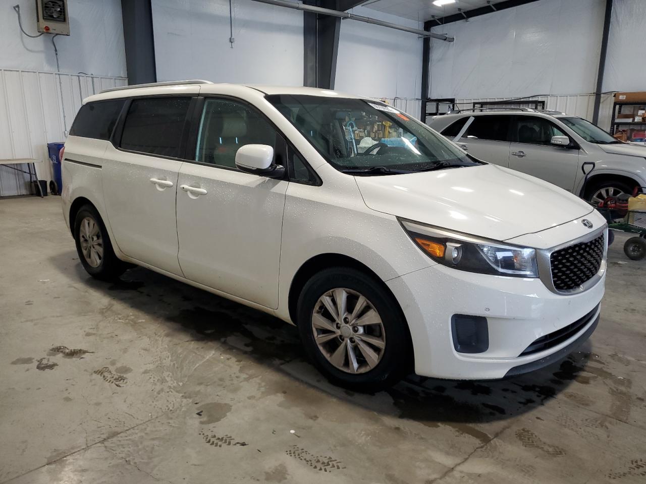 2017 KIA SEDONA