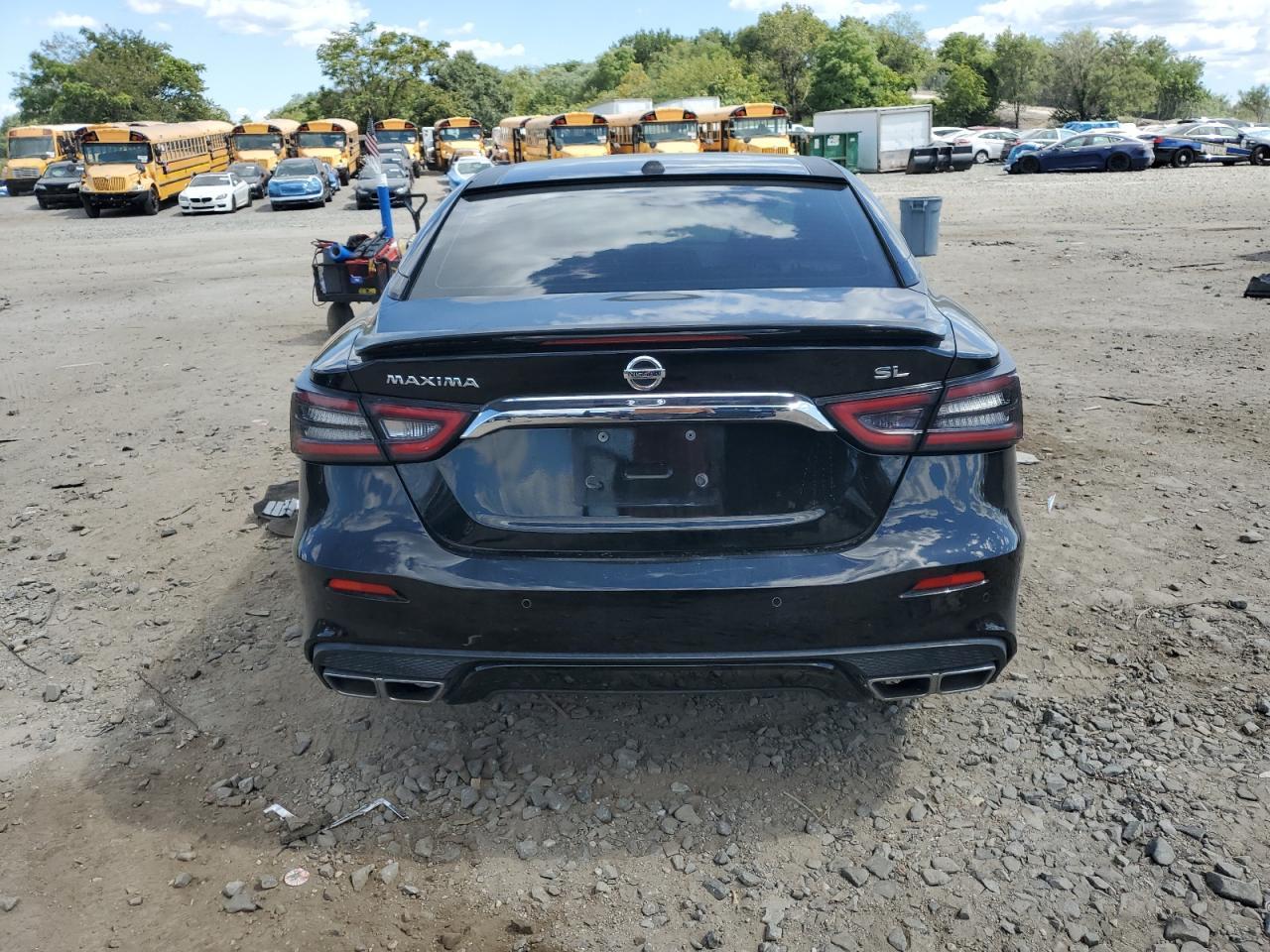 2019 NISSAN Maxima