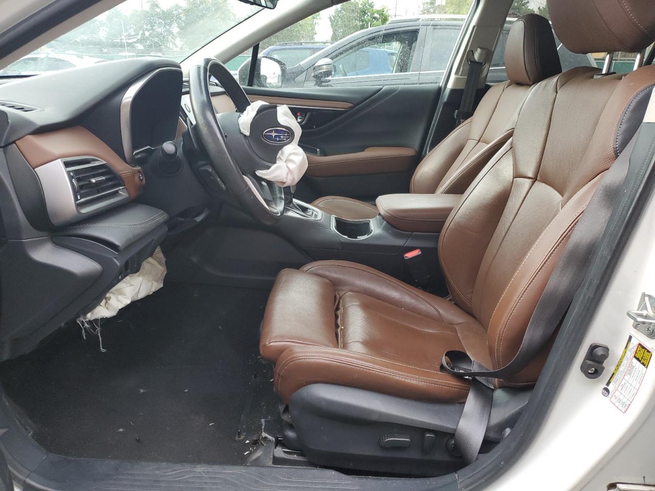 2020 SUBARU Outback
