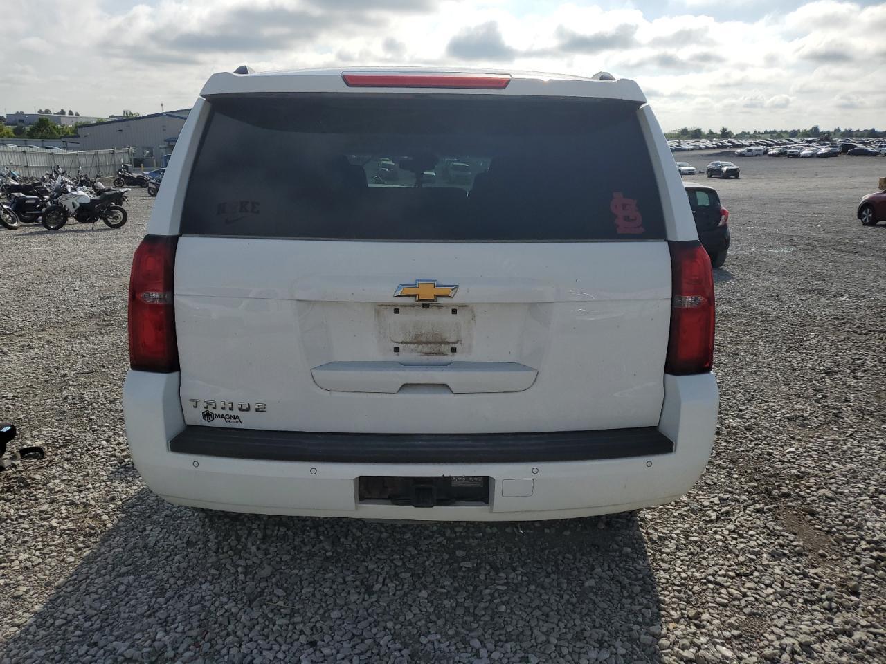 2017 CHEVROLET Tahoe