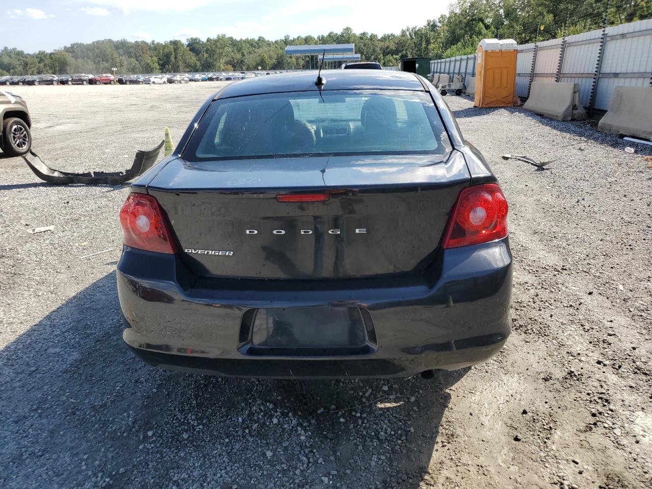 2013 DODGE Avenger