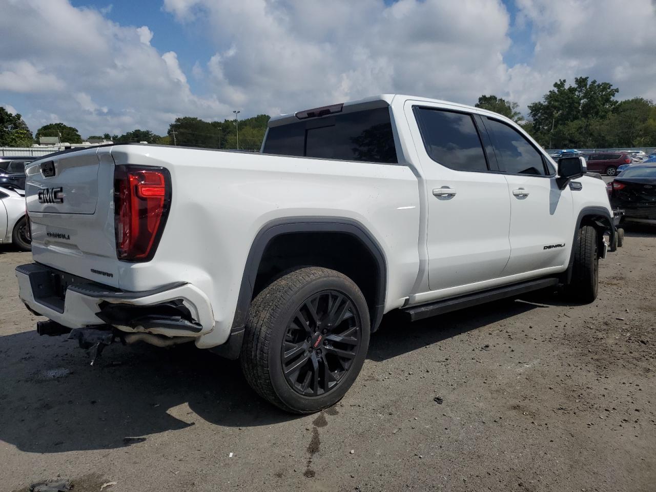 2022 GMC Sierra