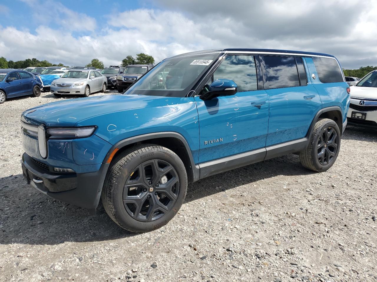 2025 RIVIAN R1s