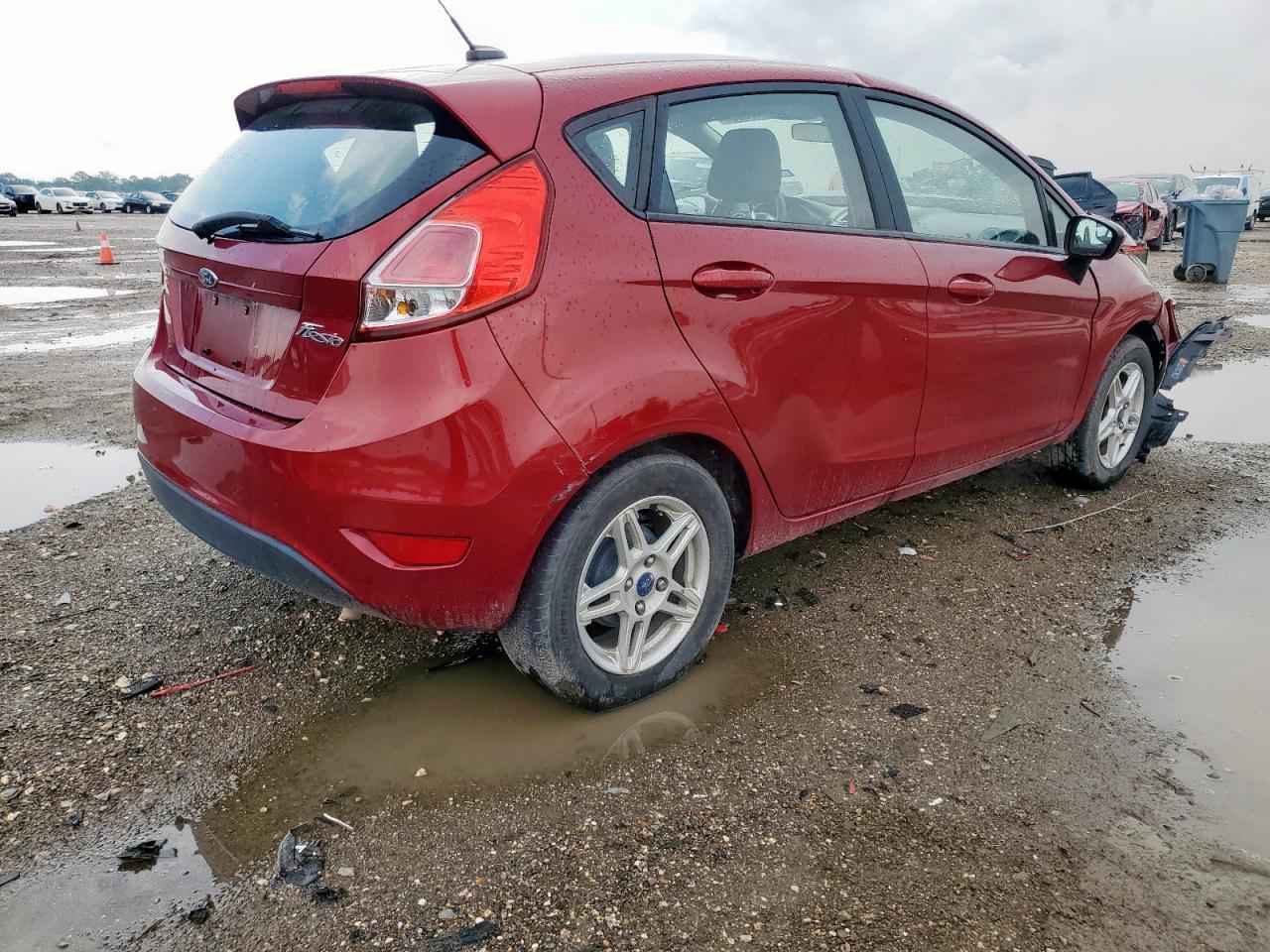 2017 FORD Fiesta