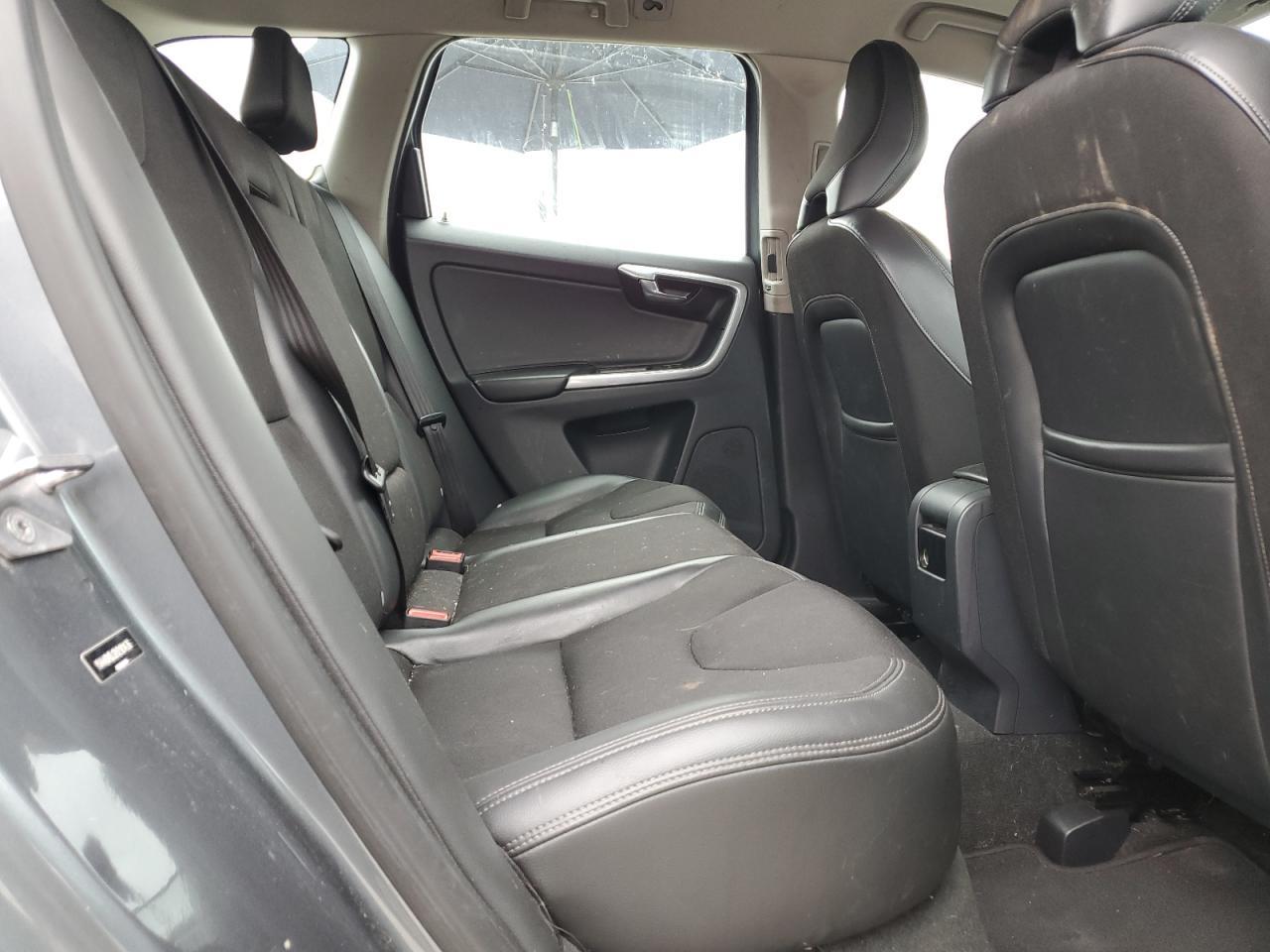 2017 VOLVO XC60