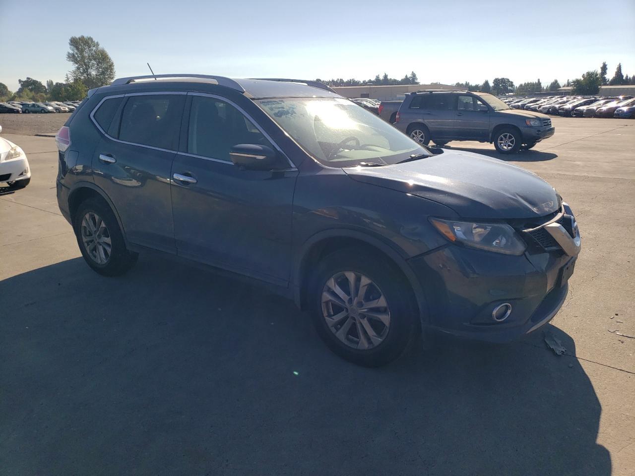 2015 NISSAN ROGUE
