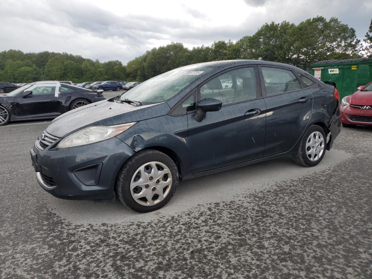 2011 FORD Fiesta