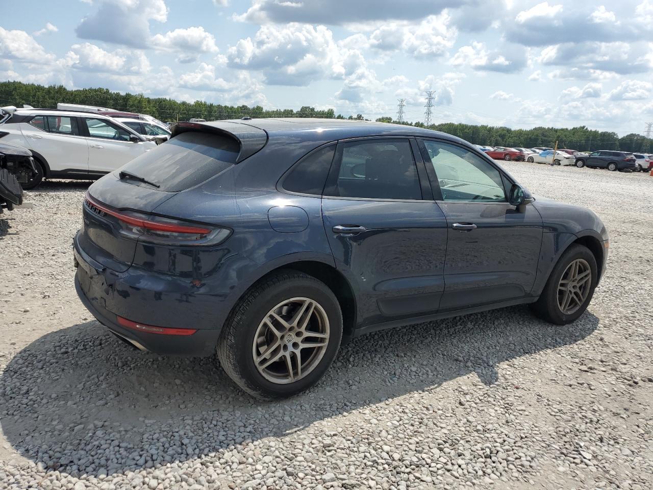 2019 PORSCHE Macan