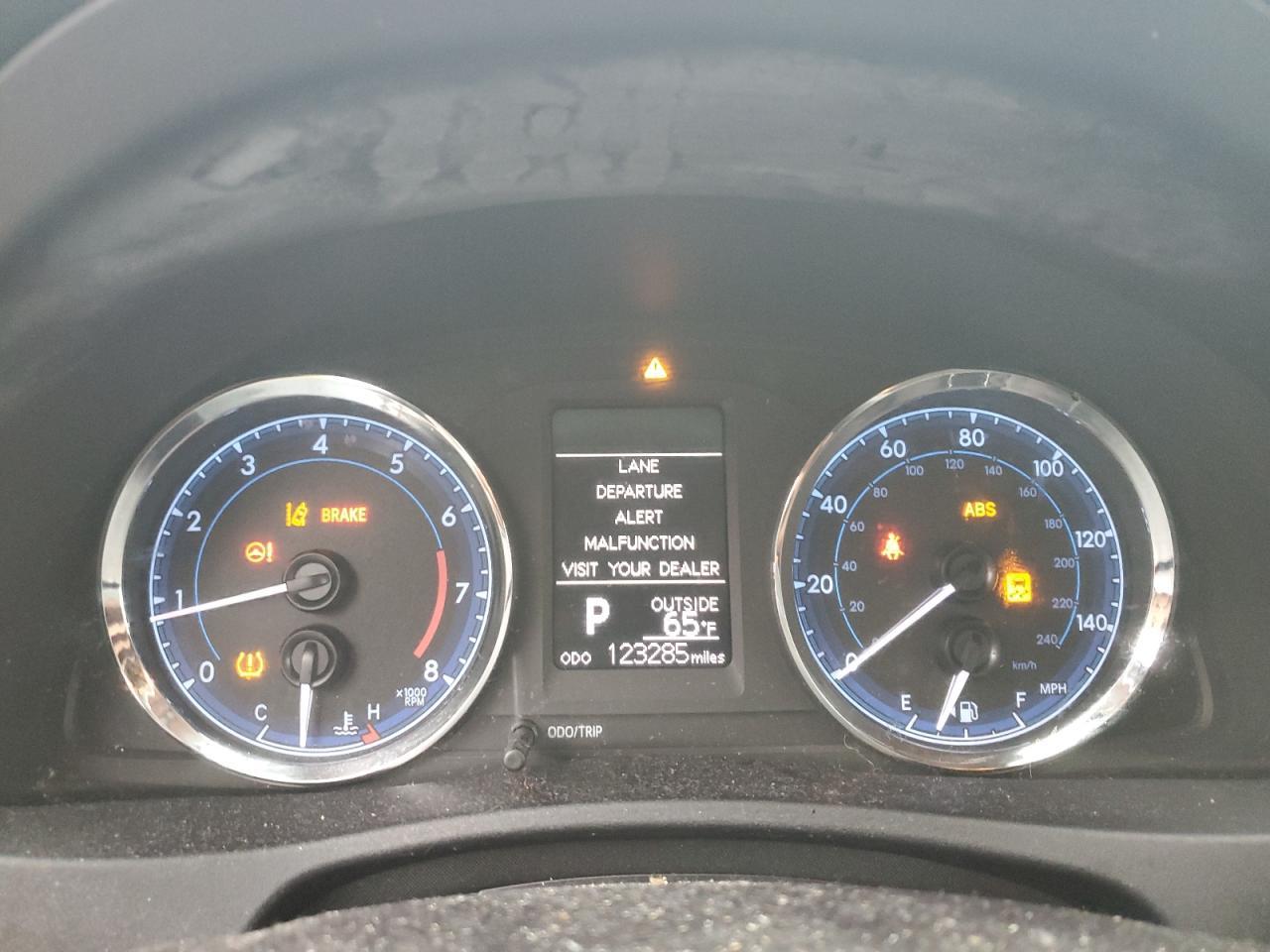 2018 TOYOTA COROLLA