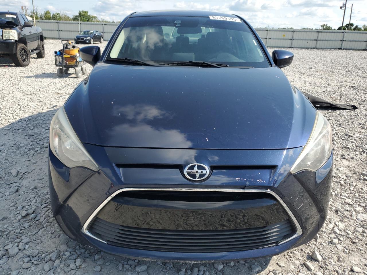 2016 TOYOTA SCION