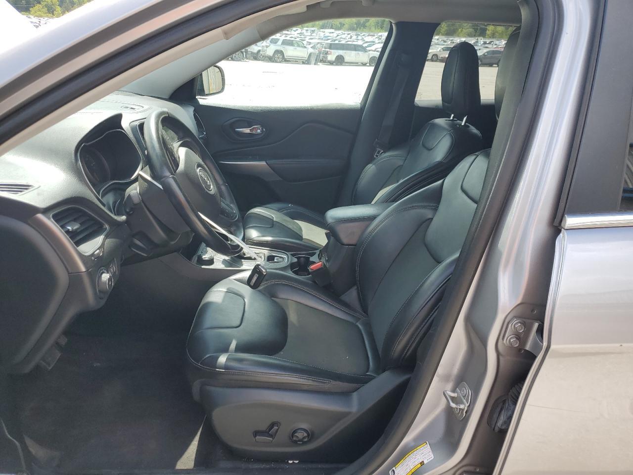 2019 JEEP CHEROKEE