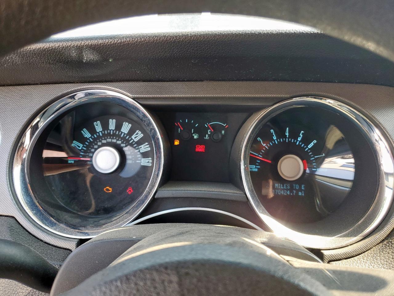 2011 FORD MUSTANG