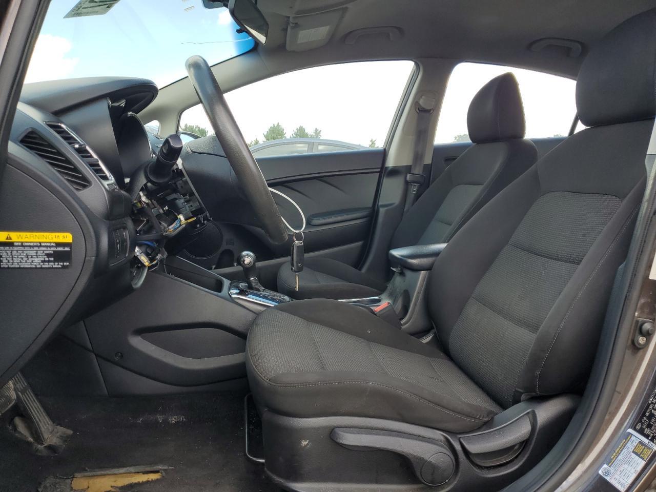 2017 KIA FORTE
