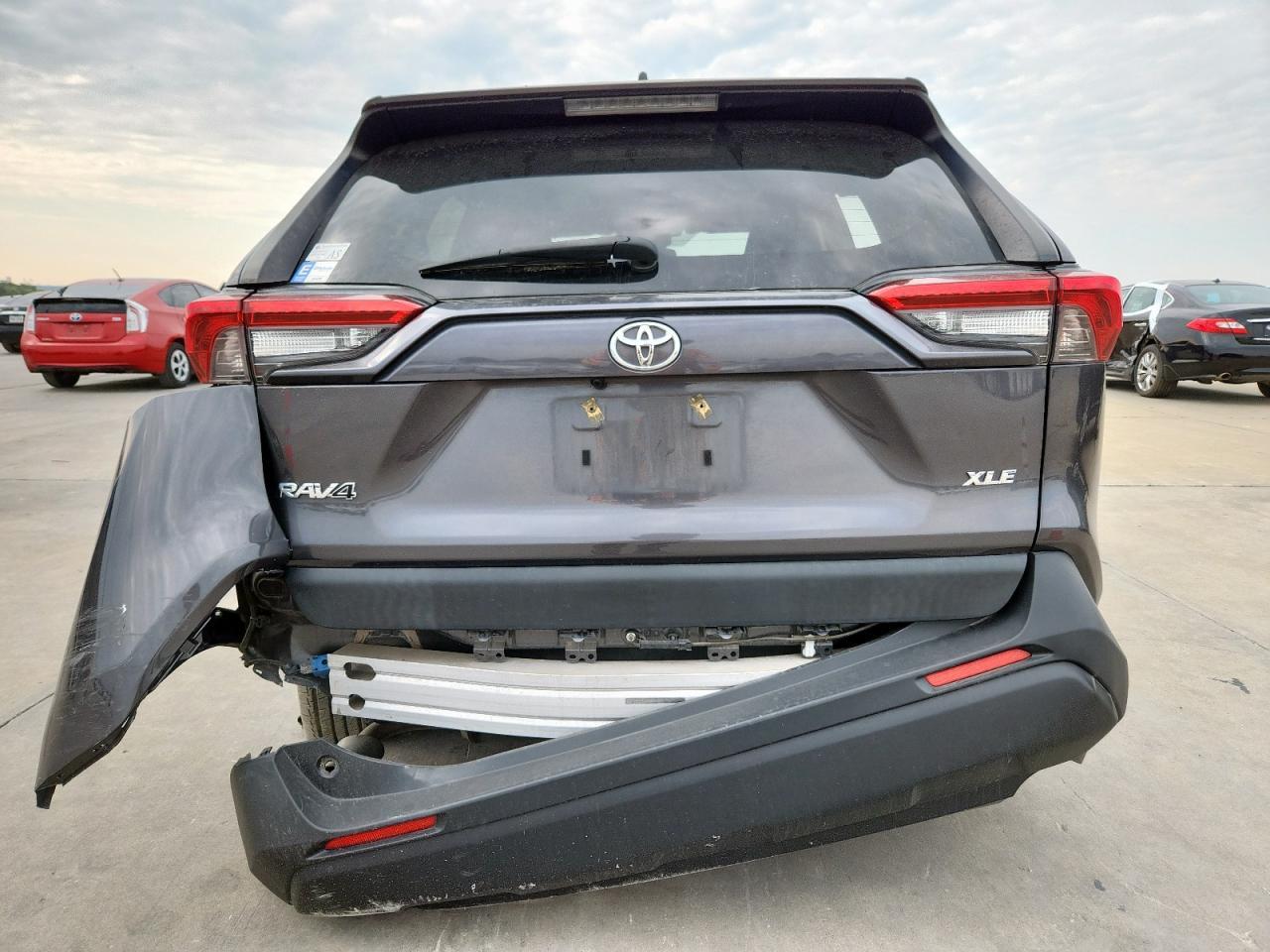 2019 TOYOTA RAV4