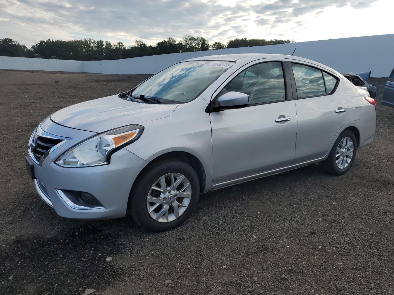 2018 NISSAN VERSA