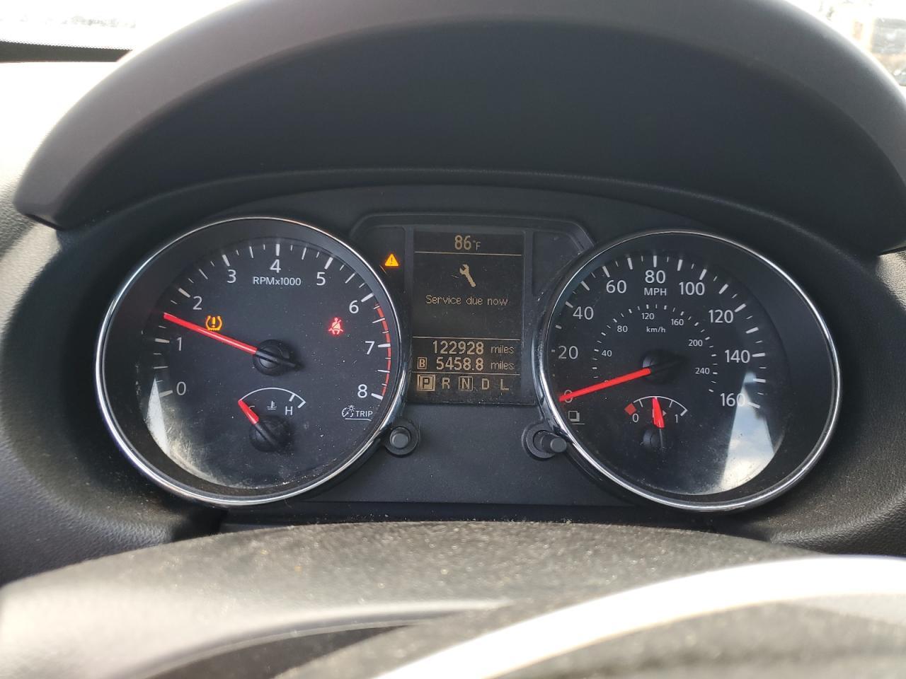 2011 NISSAN ROGUE
