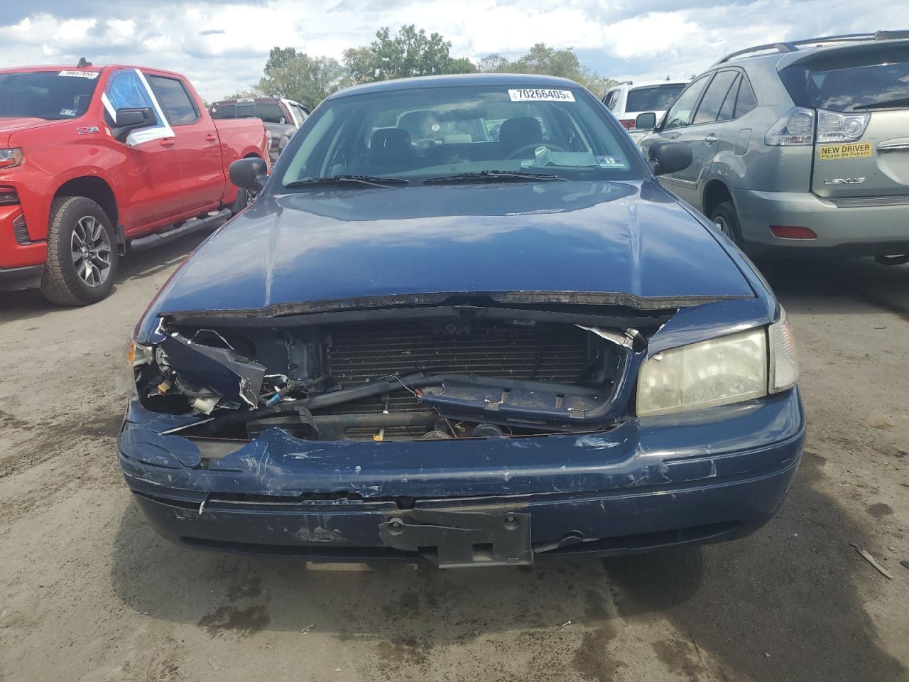 2003 FORD Crown Victoria