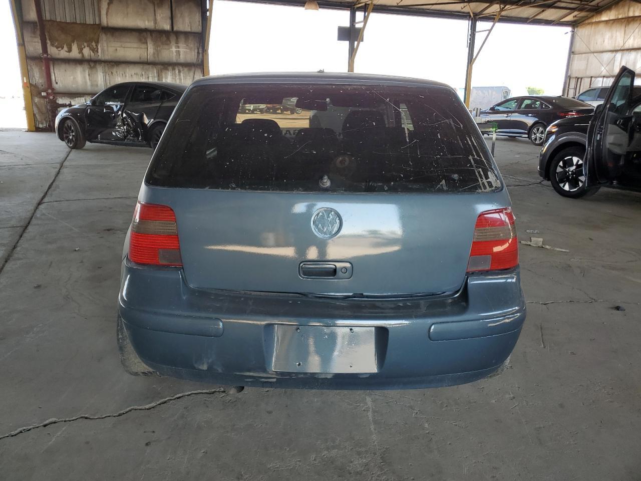 2004 VOLKSWAGEN GOLF