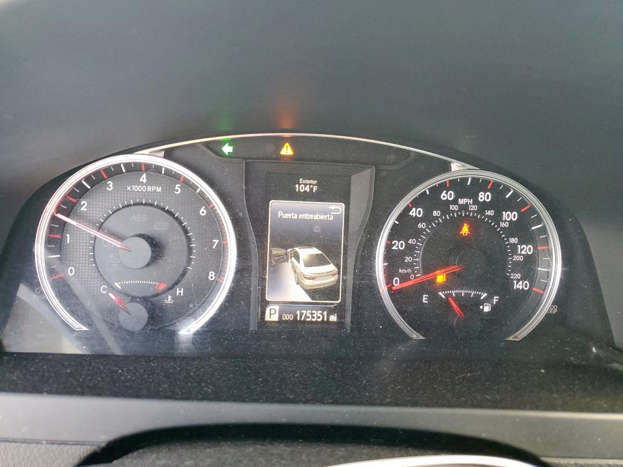 2015 TOYOTA CAMRY