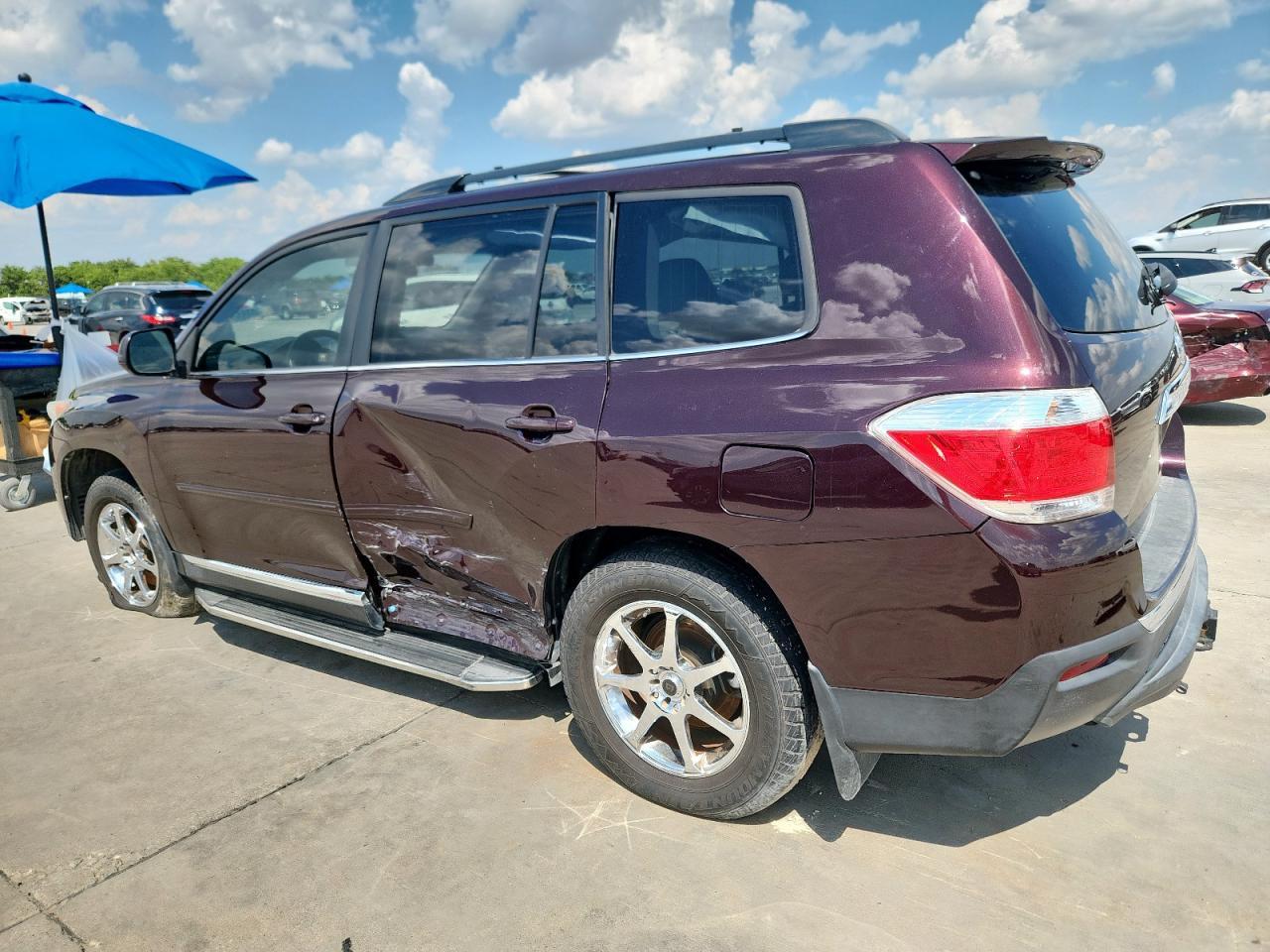 2013 TOYOTA HIGHLANDER