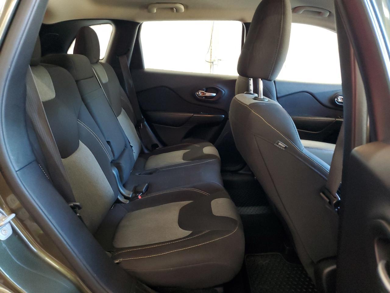 2016 JEEP CHEROKEE