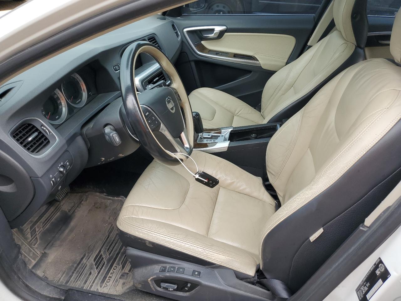 2012 VOLVO S60