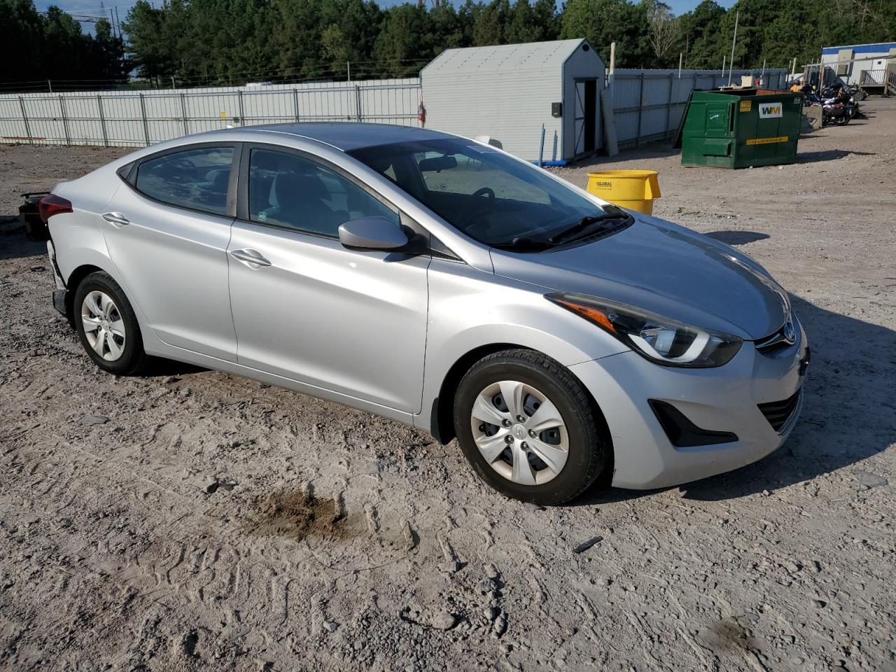 2016 HYUNDAI ELANTRA