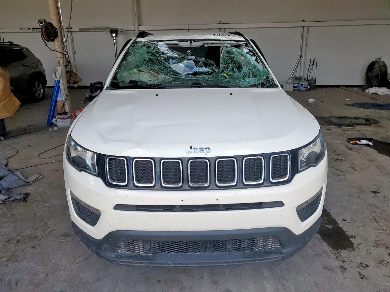 2020 JEEP Compass