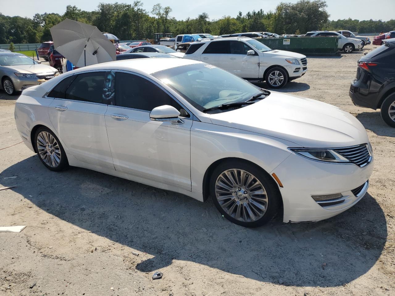 2013 LINCOLN MKZ