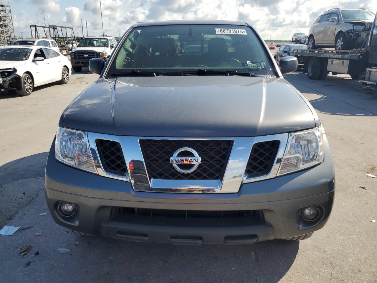 2021 NISSAN Frontier