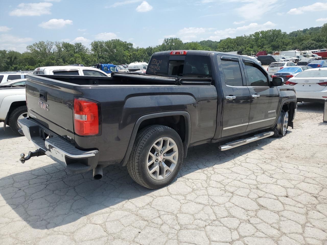 2015 GMC Sierra