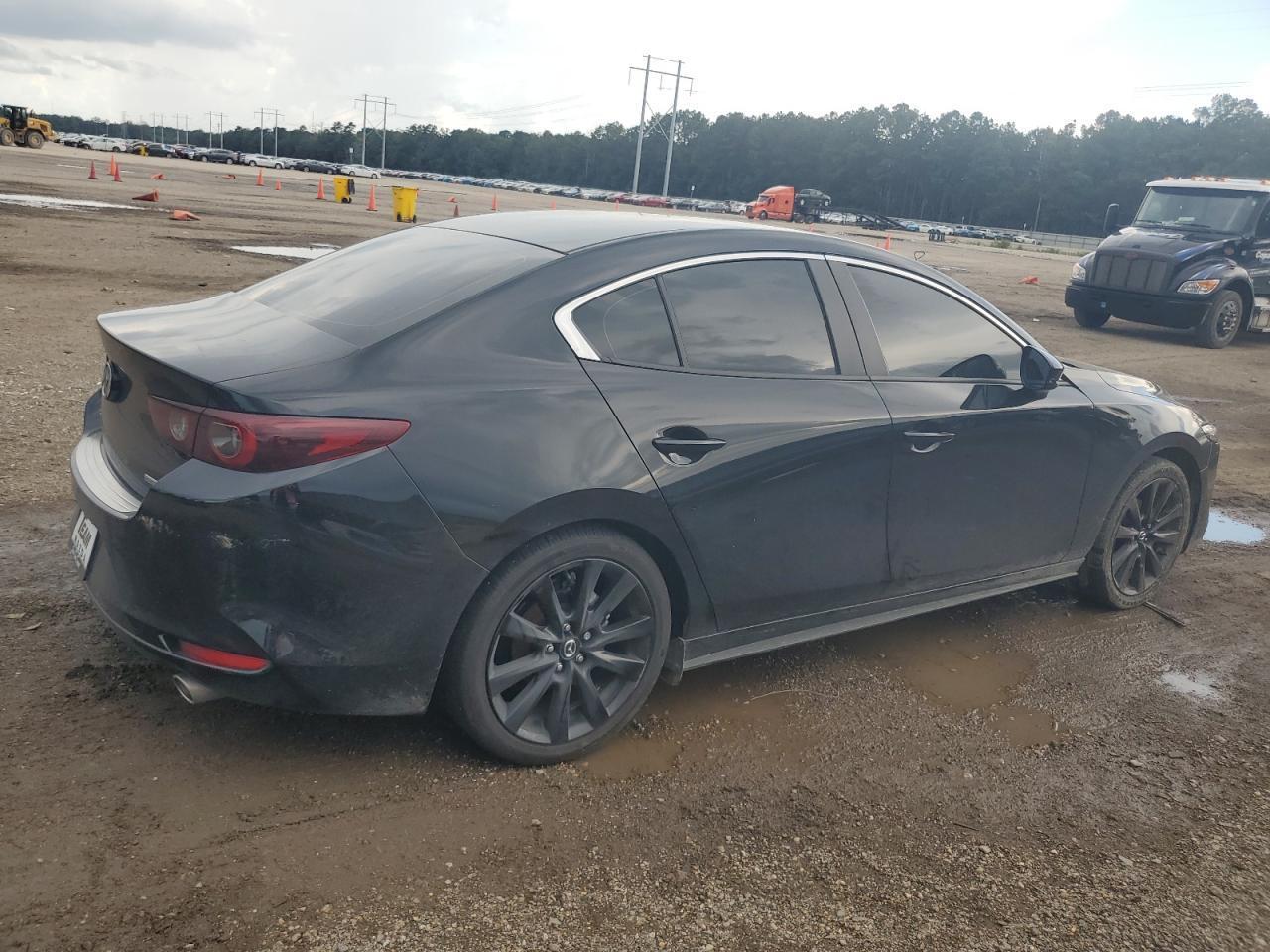 2025 MAZDA 3
