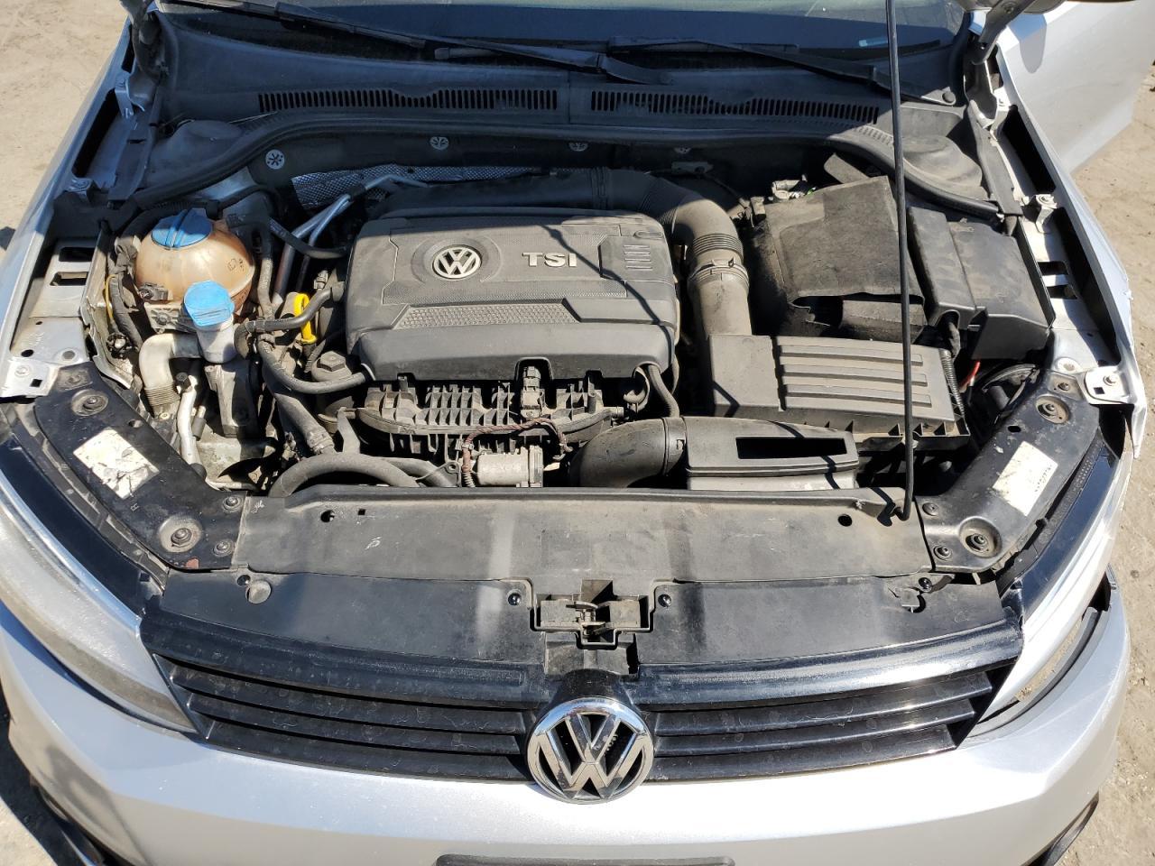 2014 VOLKSWAGEN JETTA