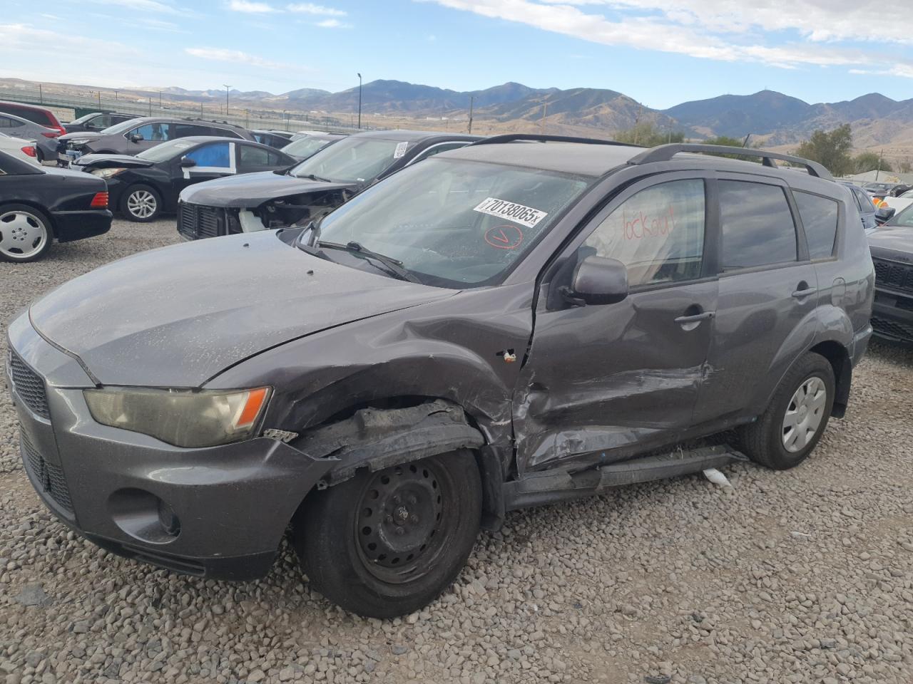 2011 MITSUBISHI outlander