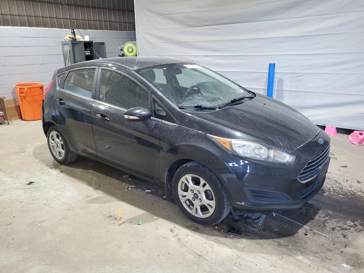 2015 FORD Fiesta