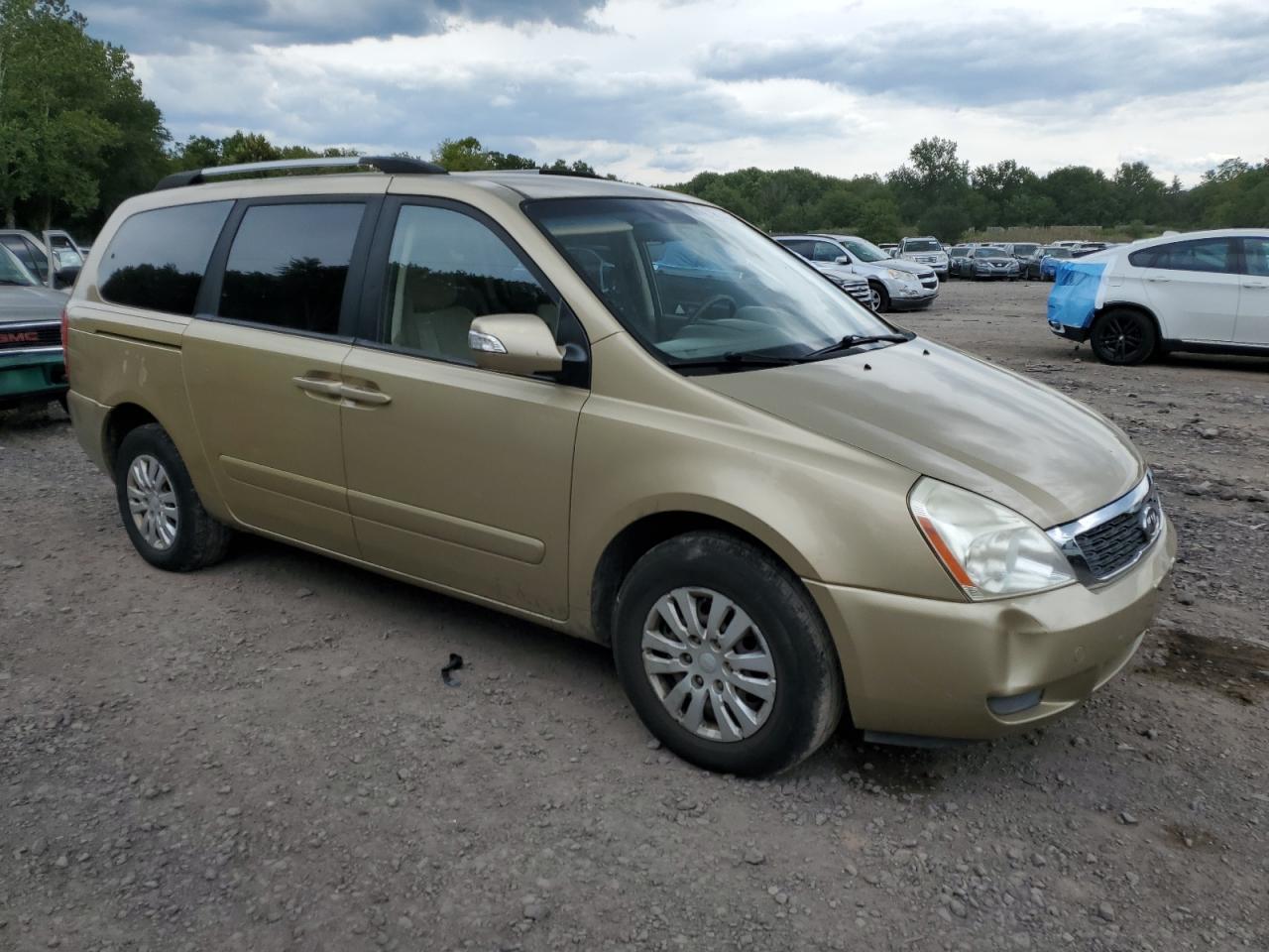 2011 KIA SEDONA