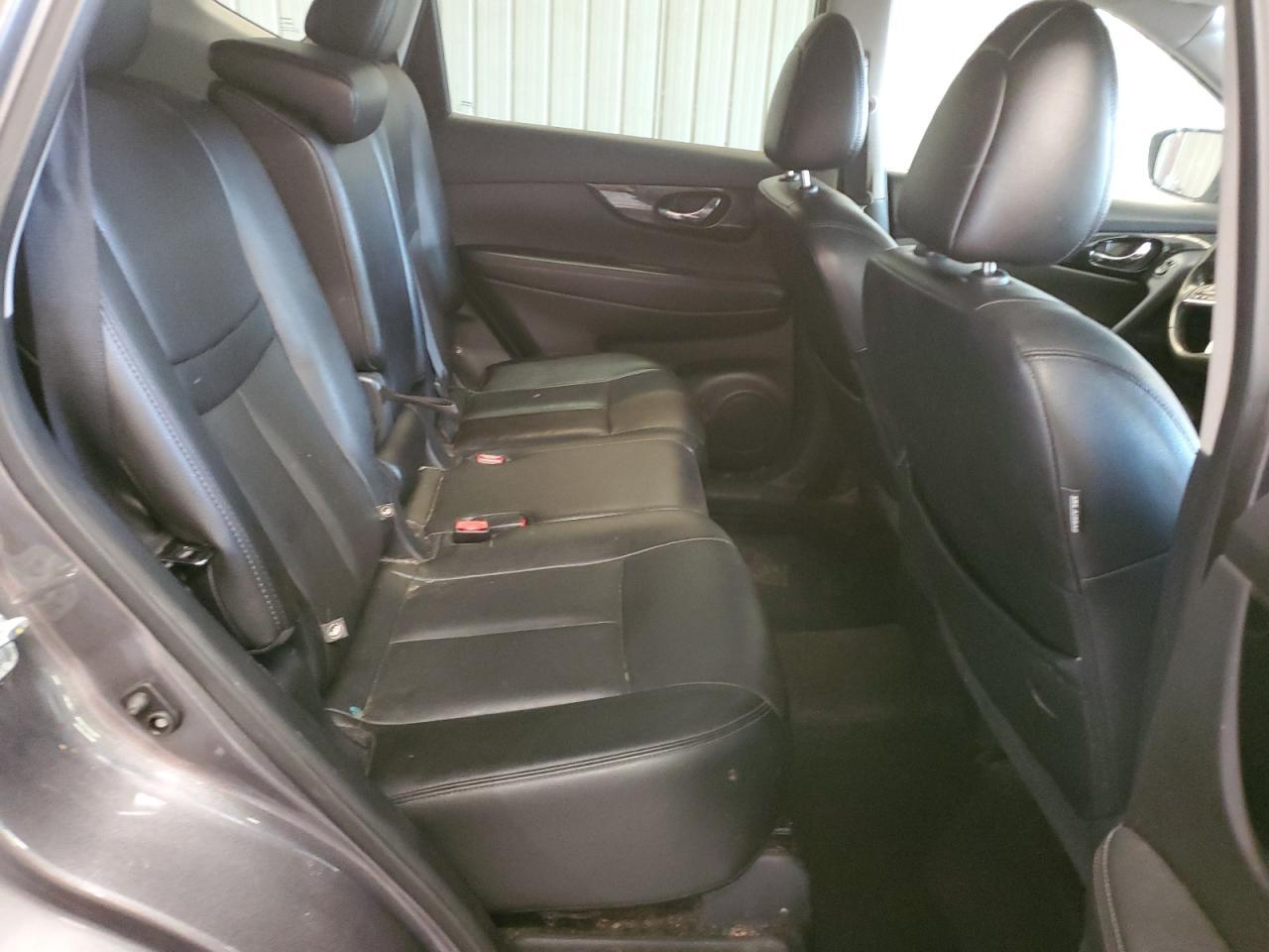 2017 NISSAN ROGUE