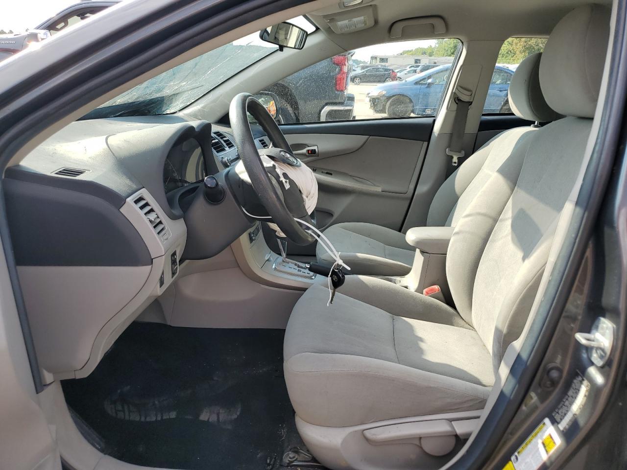2011 TOYOTA COROLLA