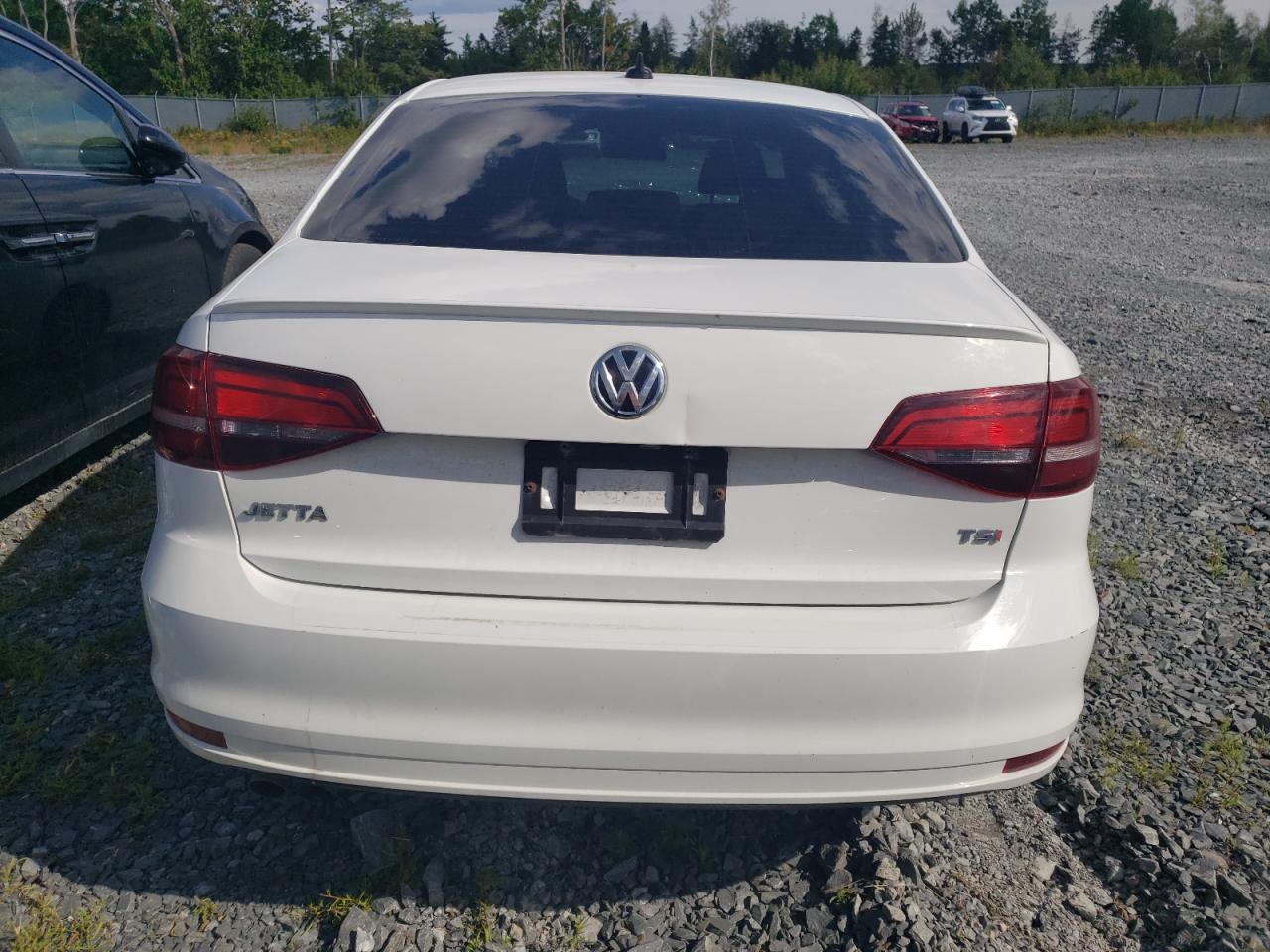 2016 VOLKSWAGEN JETTA