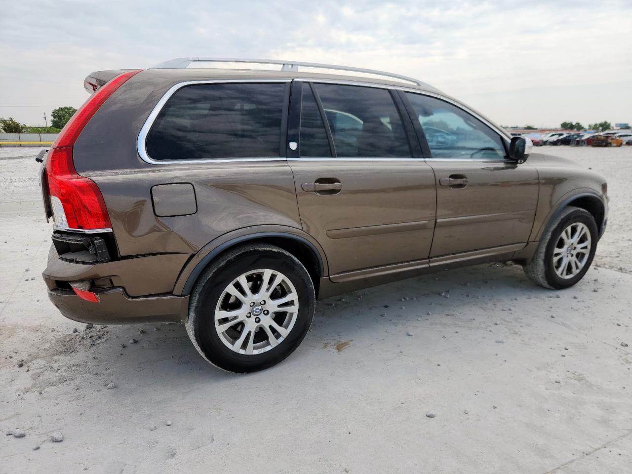 2013 VOLVO XC90