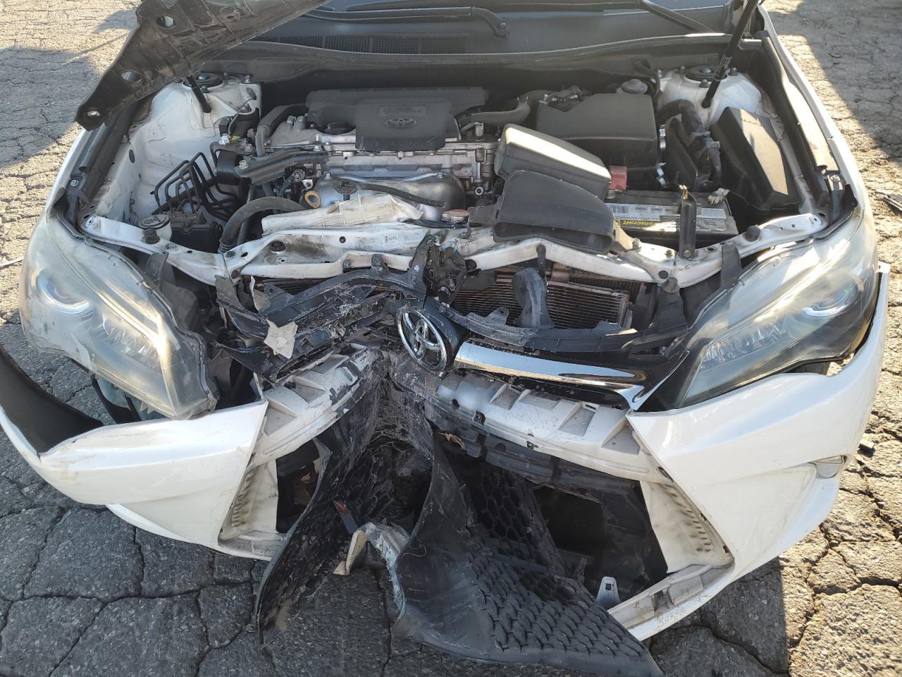 2016 TOYOTA CAMRY