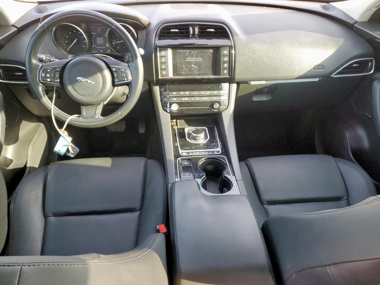2017 JAGUAR F-Pace