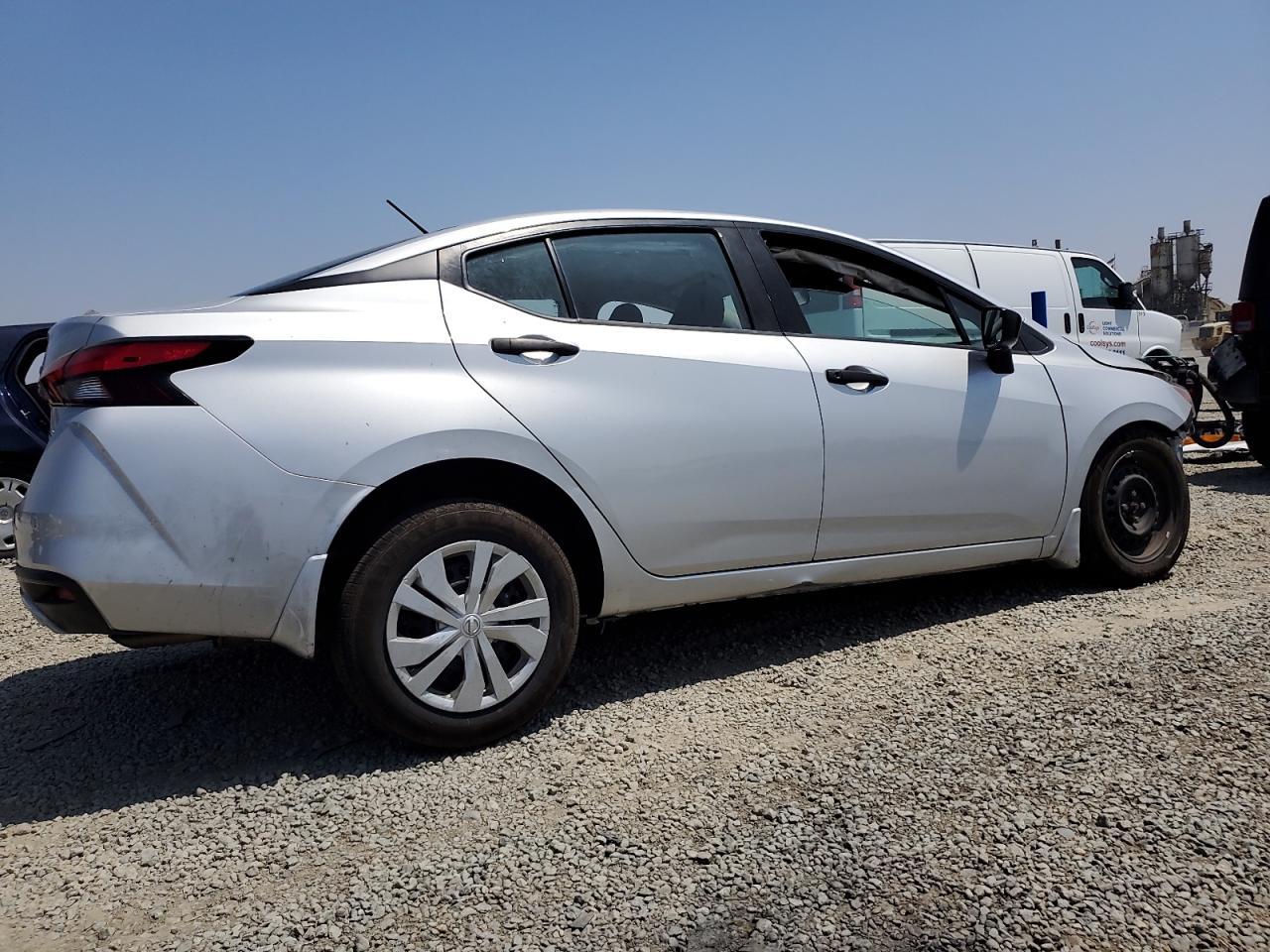 2023 NISSAN VERSA