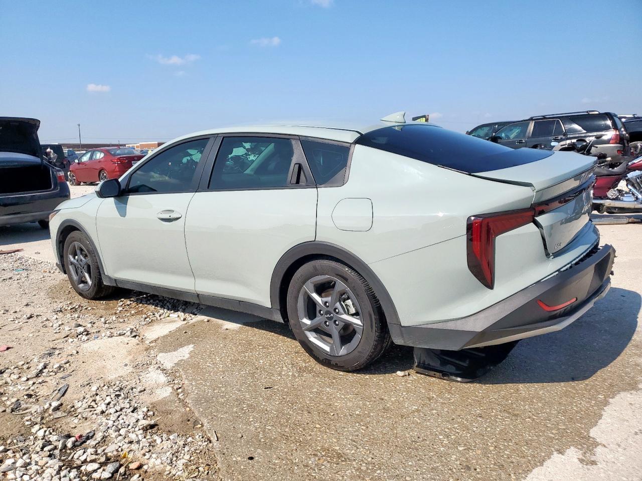 2025 KIA K4