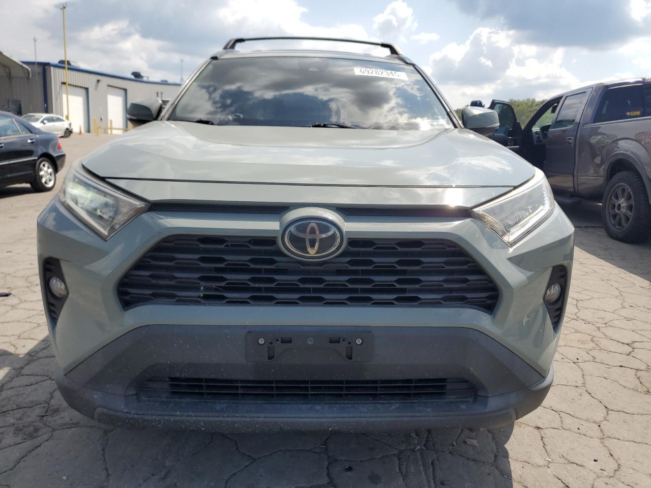 2019 TOYOTA RAV4