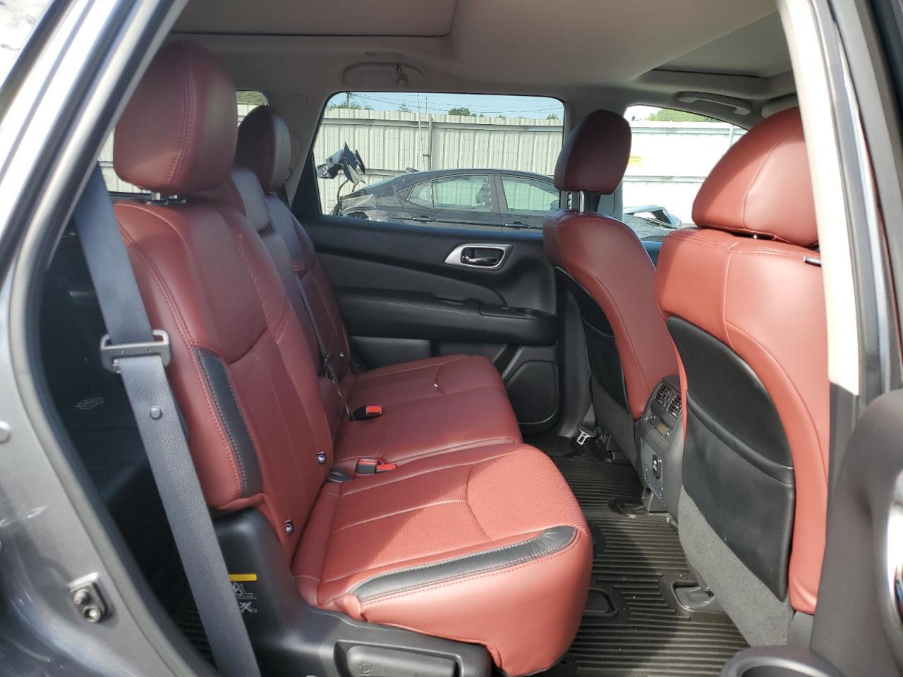 2016 NISSAN PATHFINDER